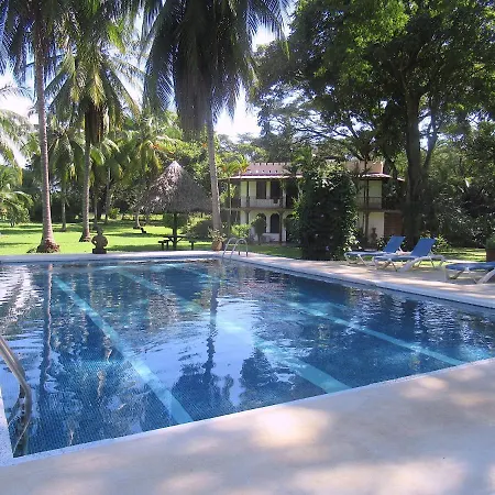 Hotel Paraiso del Cocodrilo